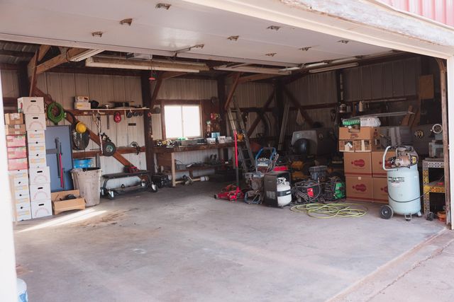 660 County Road K, Plainview, TX 79072