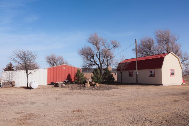 660 County Road K, Plainview, TX 79072