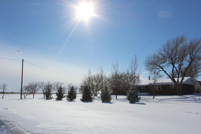 660 County Road K, Plainview, TX 79072