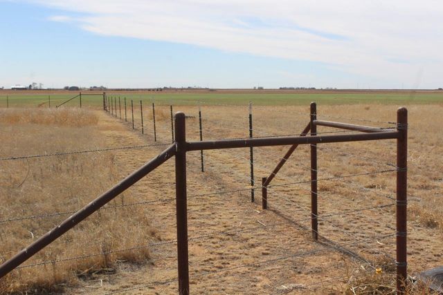 660 County Road K, Plainview, TX 79072