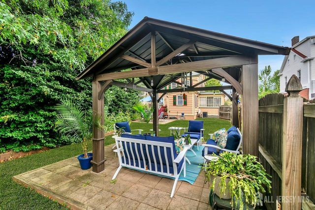 65 Green Street, Woodbridge Proper, NJ 07095