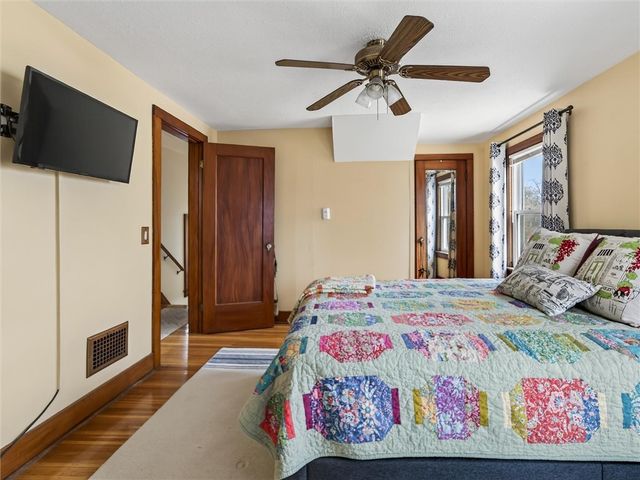 112 Maplehurst Road, Irondequoit, NY 14617