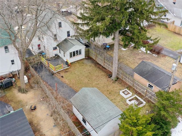 112 Maplehurst Road, Irondequoit, NY 14617