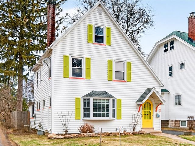 112 Maplehurst Road, Irondequoit, NY 14617