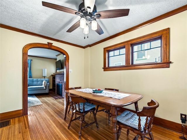 112 Maplehurst Road, Irondequoit, NY 14617