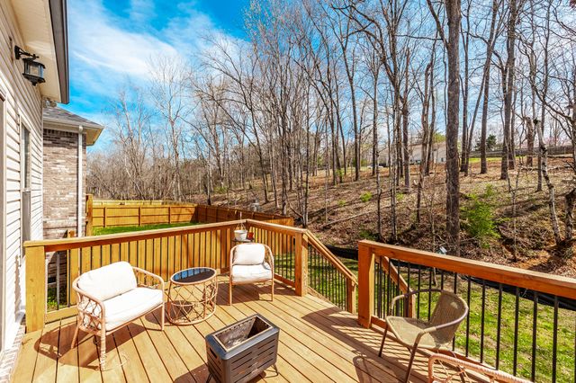 1074 Bear Branch Cir, Joelton, TN 37080