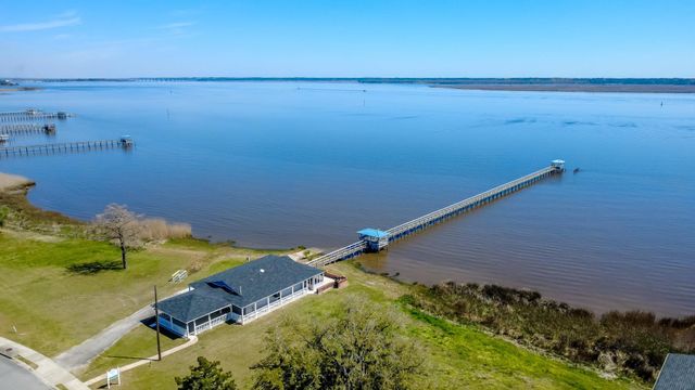 2804 Grassland Ln., Georgetown, SC 29440