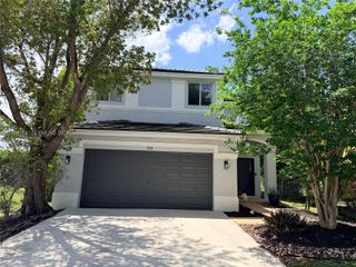 980 Golden Cane Dr, Weston, FL 33327