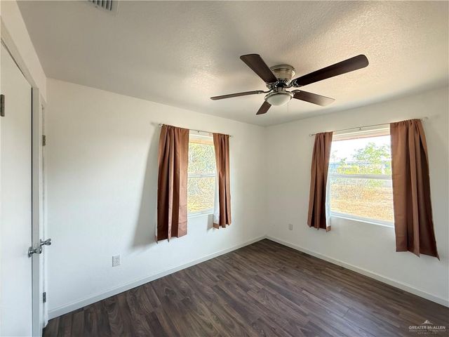 415 W Edinburg Avenue 107, Elsa, TX 78543