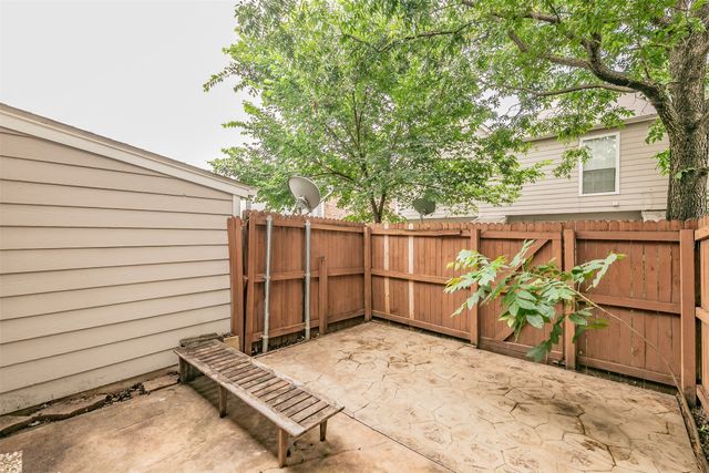 54 Abbey Road, Euless, TX 76039