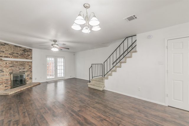 54 Abbey Road, Euless, TX 76039