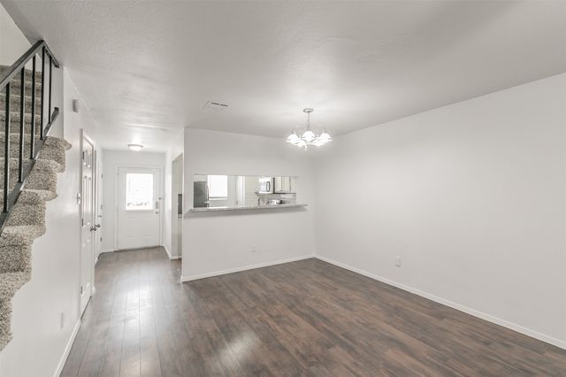 54 Abbey Road, Euless, TX 76039