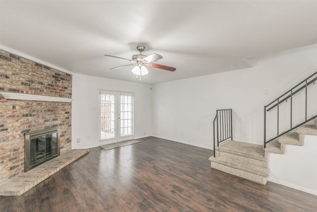 54 Abbey Road, Euless, TX 76039