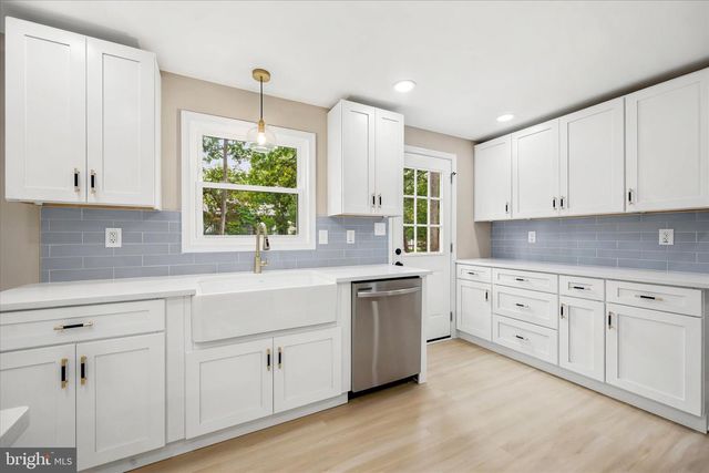 578 WESTWOOD DR, Downingtown, PA 19335