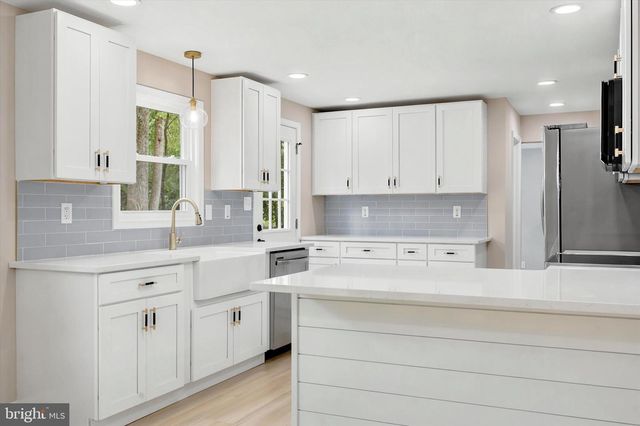 578 WESTWOOD DR, Downingtown, PA 19335