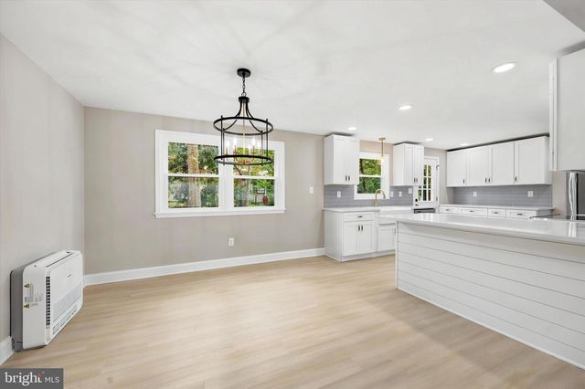 578 WESTWOOD DR, Downingtown, PA 19335