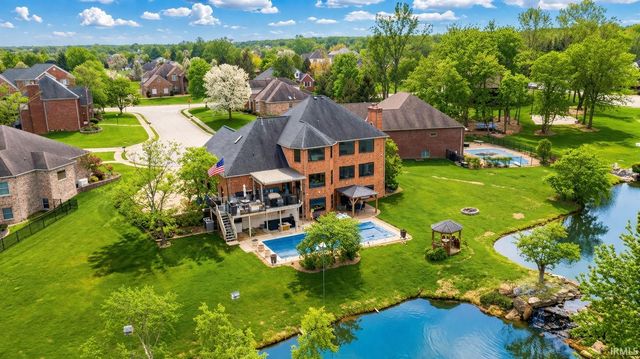 2177 Ledgewood Court, Newburgh, IN 47630