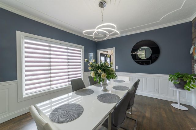 2177 Ledgewood Court, Newburgh, IN 47630