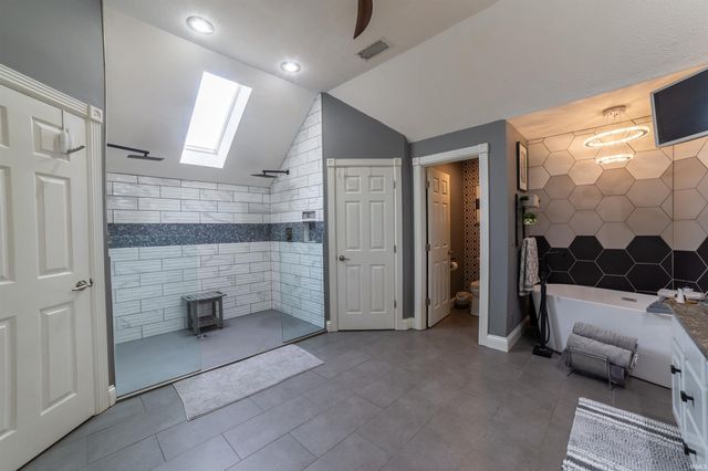 2177 Ledgewood Court, Newburgh, IN 47630