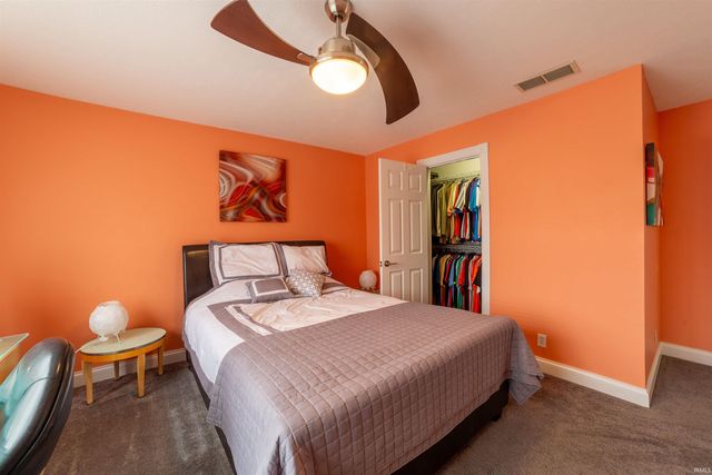 2177 Ledgewood Court, Newburgh, IN 47630