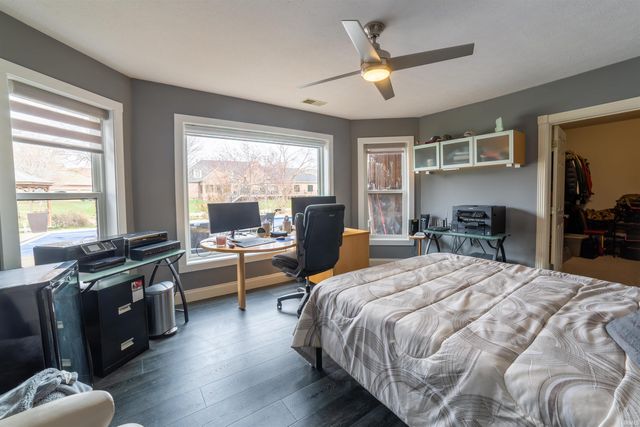 2177 Ledgewood Court, Newburgh, IN 47630