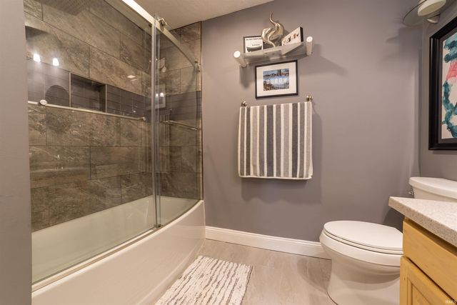 2177 Ledgewood Court, Newburgh, IN 47630