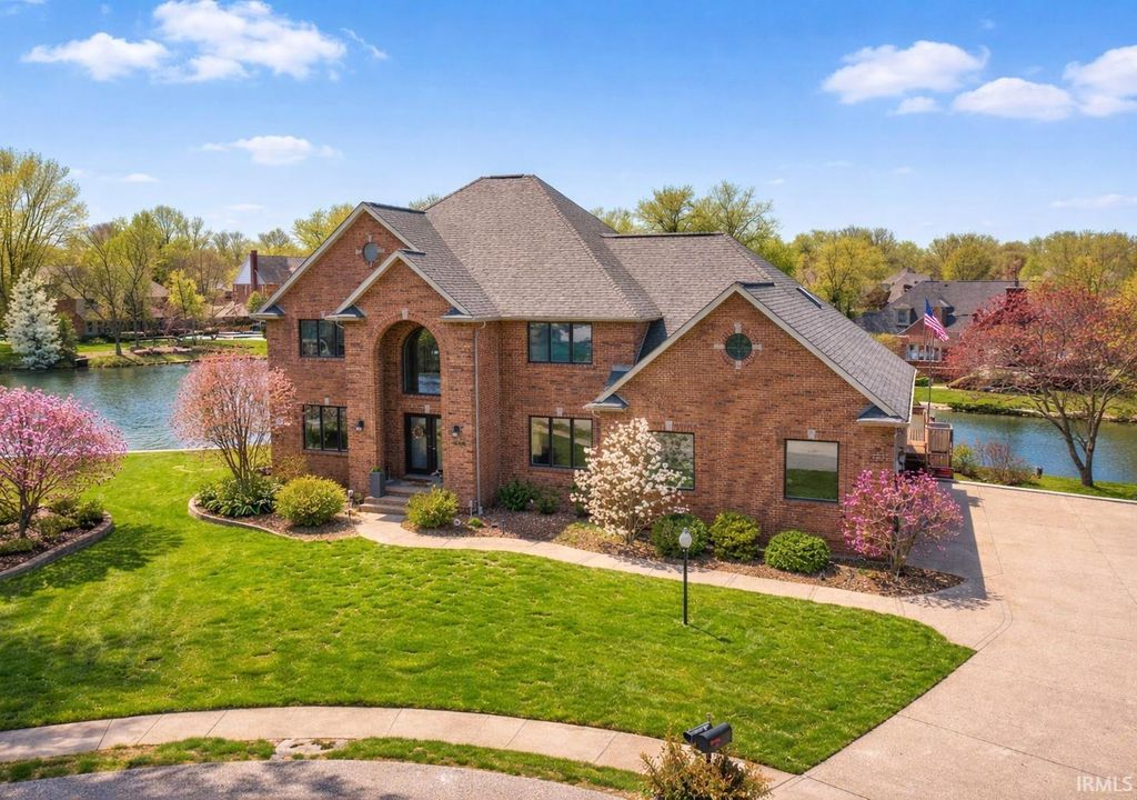 2177 Ledgewood Court, Newburgh, IN 47630