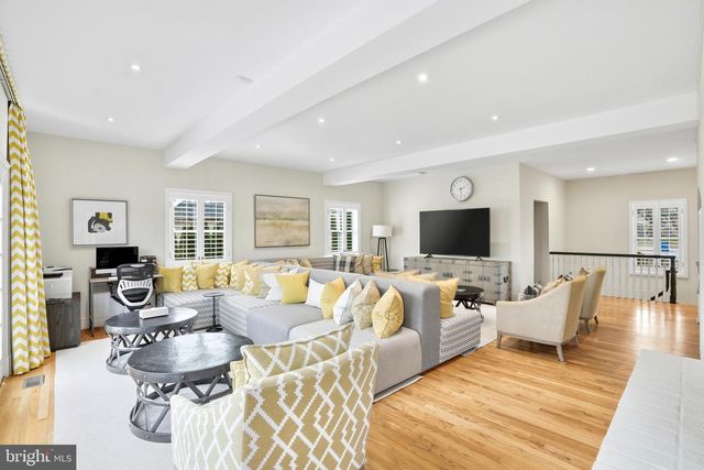 6202 VERNON PALMER CT, Mclean, VA 22101