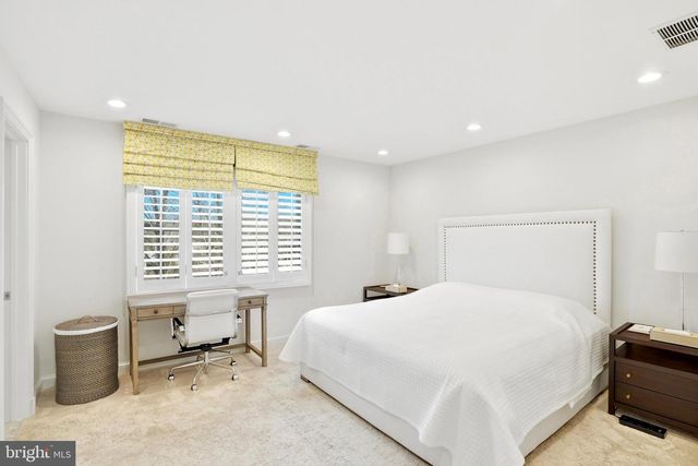 6202 VERNON PALMER CT, Mclean, VA 22101