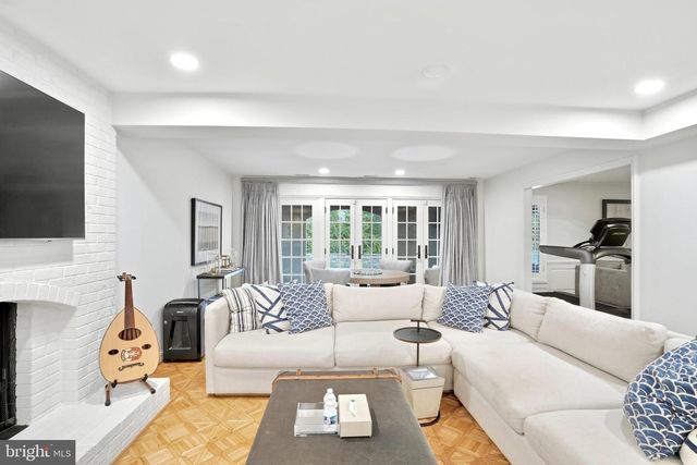 6202 VERNON PALMER CT, Mclean, VA 22101