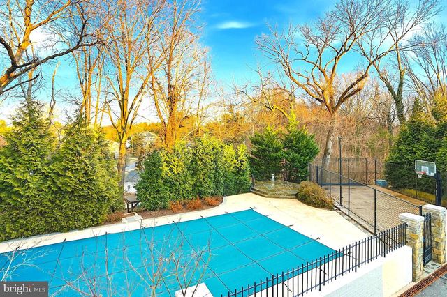 6202 VERNON PALMER CT, Mclean, VA 22101