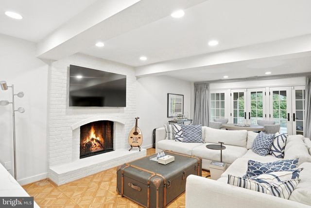 6202 VERNON PALMER CT, Mclean, VA 22101