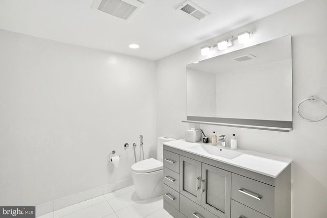 6202 VERNON PALMER CT, Mclean, VA 22101