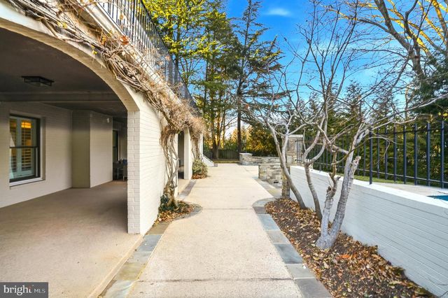 6202 VERNON PALMER CT, Mclean, VA 22101