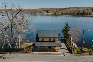 6721 State Route 52, Cochecton Center, NY 12726