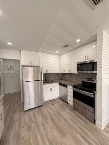 3609 SW 27th St 0, Miami, FL 33133