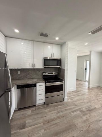 3609 SW 27th St 0, Miami, FL 33133