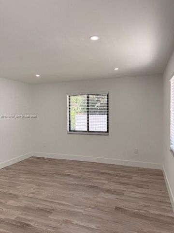 3609 SW 27th St 0, Miami, FL 33133