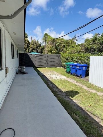 3609 SW 27th St 0, Miami, FL 33133