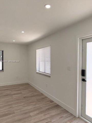 3609 SW 27th St 0, Miami, FL 33133