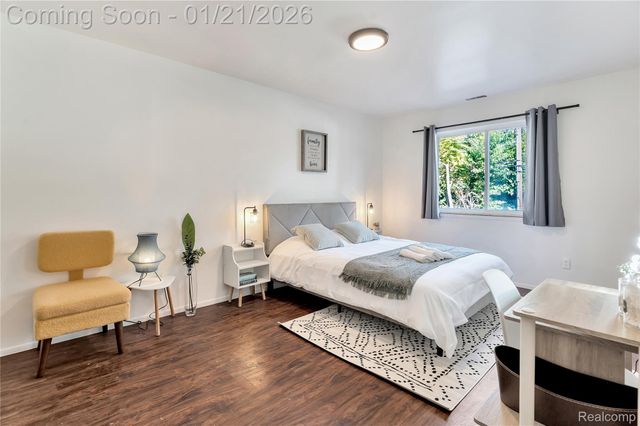 1250 W 9 Mile Road 6, Ferndale, MI 48220