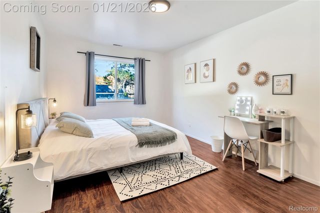 1250 W 9 Mile Road 6, Ferndale, MI 48220