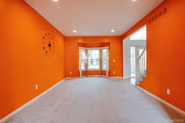 29301 Morningview, Farmington Hills, MI 48334