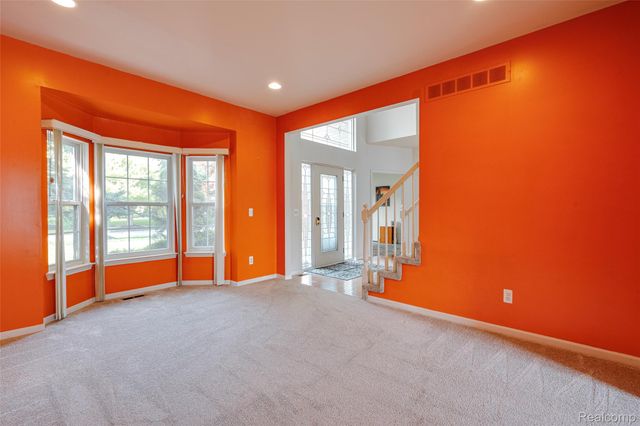 29301 Morningview, Farmington Hills, MI 48334