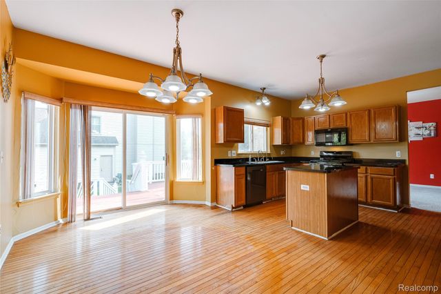 29301 Morningview, Farmington Hills, MI 48334