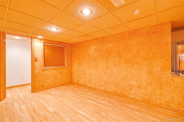 29301 Morningview, Farmington Hills, MI 48334