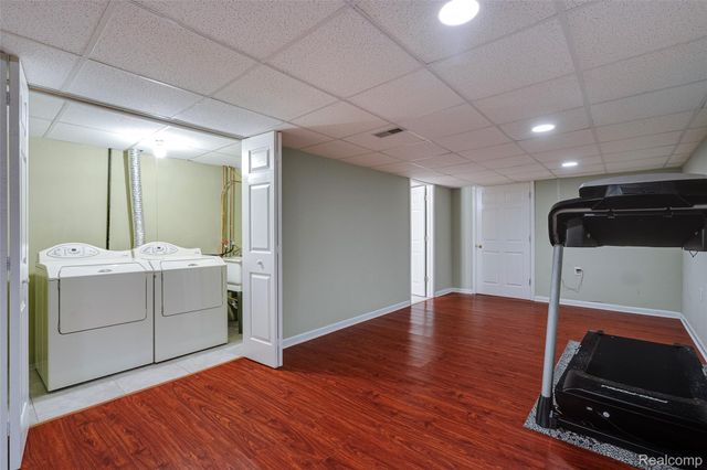 29301 Morningview, Farmington Hills, MI 48334