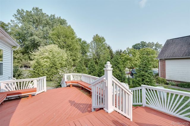 29301 Morningview, Farmington Hills, MI 48334