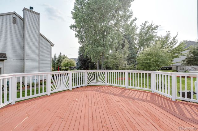 29301 Morningview, Farmington Hills, MI 48334