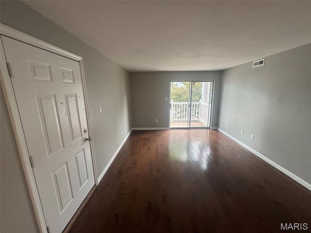 1935 Marine Terrace Drive G, Maryland Heights, MO 63146